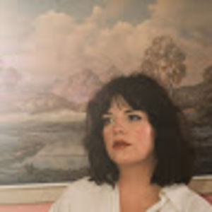 Meet your Posher, Adrianne